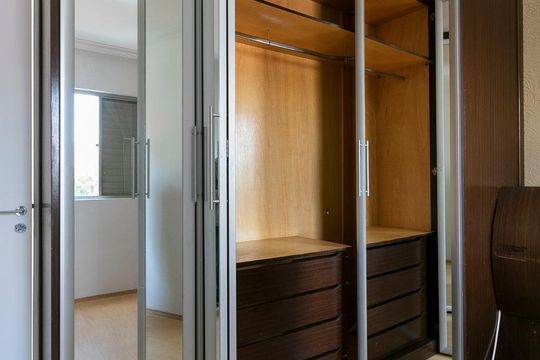 Quarto 2 - Armários de apartamento para alugar com 3 quartos, 64m² em Vila Carrao, São Paulo