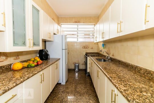 Cozinha de casa à venda com 5 quartos, 310m² em Vila Nilo, São Paulo