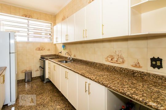 Cozinha de casa à venda com 5 quartos, 310m² em Vila Nilo, São Paulo