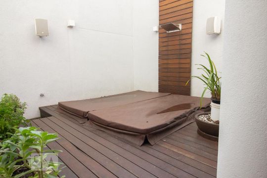 Piscina de casa à venda com 4 quartos, 400m² em Santana, São Paulo