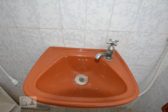 Banheiro de Serviço- pia de apartamento para alugar com 3 quartos, 100m² em Penha Circular, Rio de Janeiro