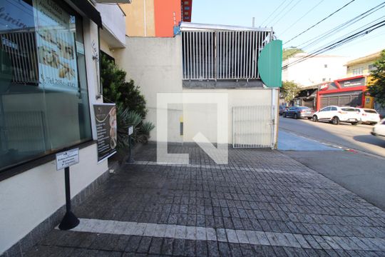Garagem de casa à venda com 3 quartos, 240m² em Vila Gustavo, São Paulo