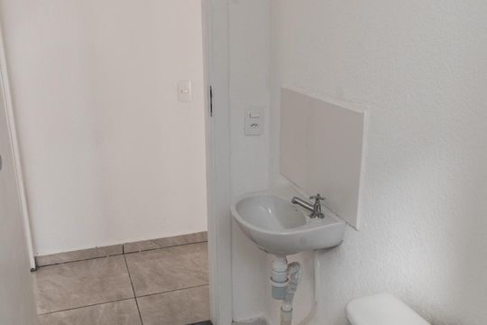 Banheiro de apartamento à venda com 2 quartos, 44m² em Vila Andrade, São Paulo