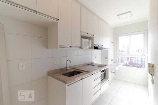 Cozinha de apartamento para alugar com 1 quarto, 44m² em Centro, Campinas