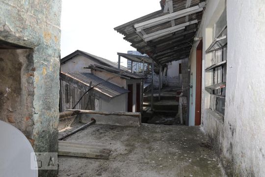 Quintal casa 4 de casa à venda com 7 quartos, 440m² em Baeta Neves, São Bernardo do Campo