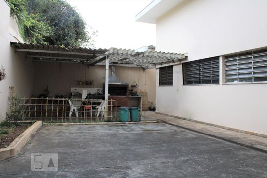 Quintal de casa à venda com 5 quartos, 500m² em Alto da Lapa, São Paulo