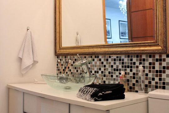 Banheiro da sala 1 de casa à venda com 5 quartos, 500m² em Alto da Lapa, São Paulo