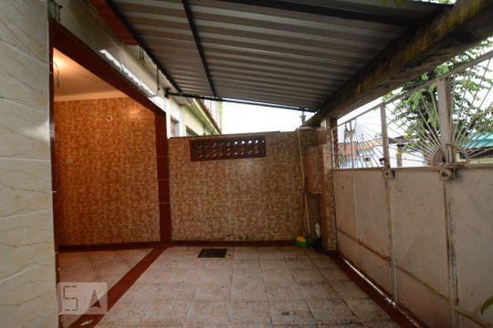 Garagem de casa para alugar com 4 quartos, 113m² em Jardim América, Rio de Janeiro