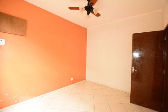 Quarto 1 de casa para alugar com 4 quartos, 113m² em Jardim América, Rio de Janeiro