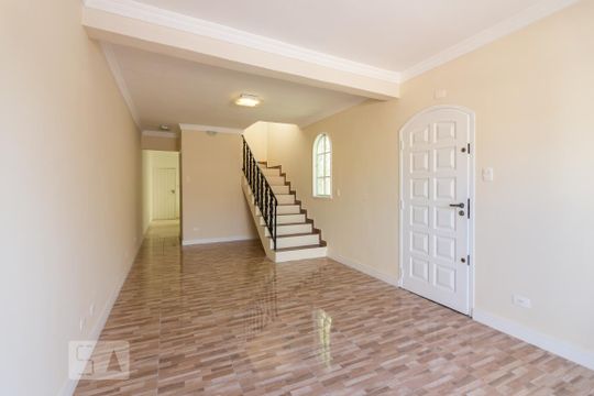 Sala de casa à venda com 3 quartos, 218m² em Jardim das Flores, Osasco