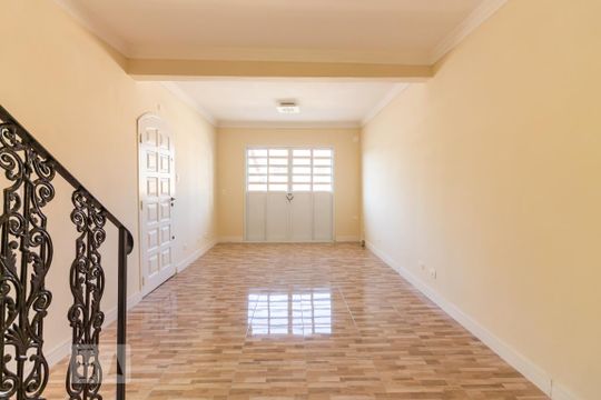Sala de casa à venda com 3 quartos, 218m² em Jardim das Flores, Osasco
