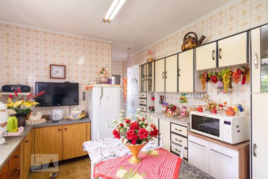 Cozinha de casa à venda com 2 quartos, 120m² em Santa Maria, Santo André