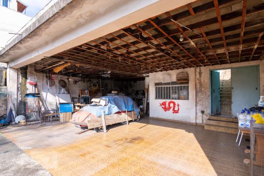 Garagem de casa à venda com 2 quartos, 120m² em Santa Maria, Santo André