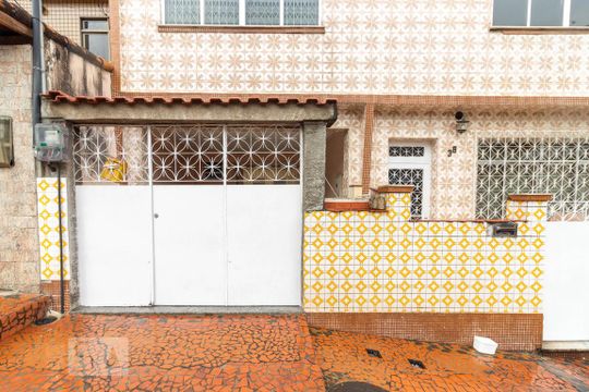 Fachada de casa para alugar com 1 quarto, 50m² em Piedade, Rio de Janeiro