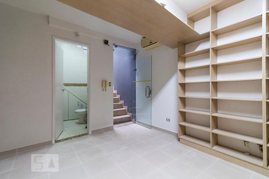 1o. Andar - Quarto de serviço de casa à venda com 4 quartos, 230m² em Vila Mariana, São Paulo