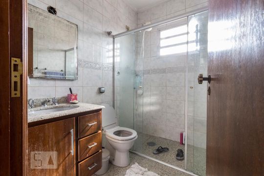 Banheiro da Suíte 1 de casa à venda com 3 quartos, 245m² em Vila Babilônia, São Paulo