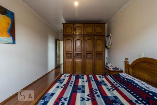 Suíte 1 de casa à venda com 3 quartos, 245m² em Vila Babilônia, São Paulo