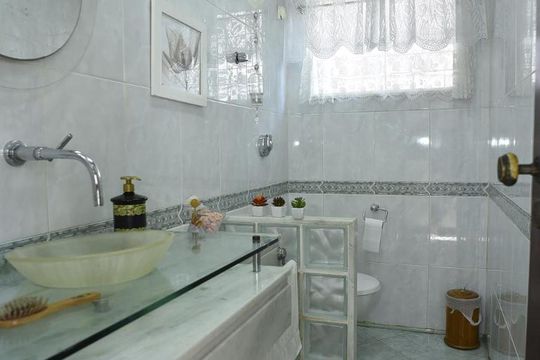 Lavabo de casa à venda com 5 quartos, 444m² em Anil, Rio de Janeiro