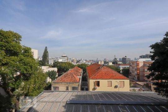 Vista da Sala de apartamento à venda com 2 quartos, 75m² em São João, Porto Alegre