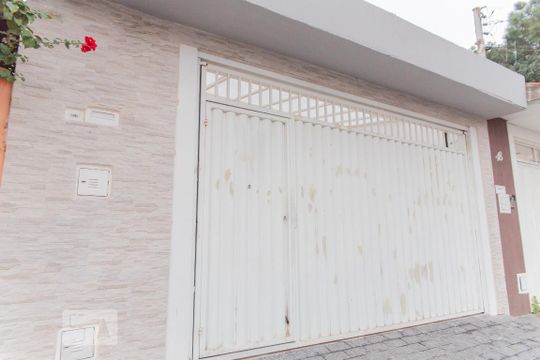 Fachada de casa à venda com 3 quartos, 245m² em Parque João Ramalho, Santo André