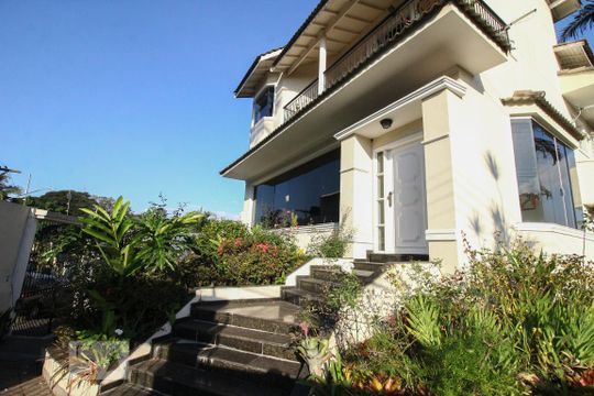Fachada de casa à venda com 5 quartos, 600m² em Jardim Franca, São Paulo