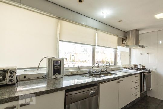 Cozinha de apartamento à venda com 4 quartos, 280m² em Jardim Londrina, São Paulo