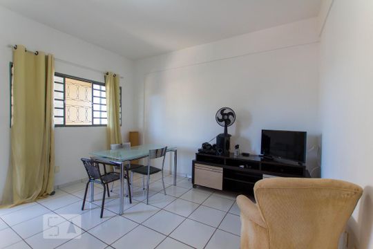 Sala de apartamento para alugar com 2 quartos, 75m² em Setor Pedro Ludovico, Goiânia