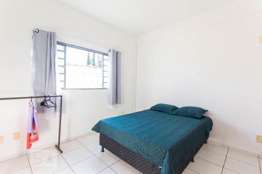 Quarto 2 de apartamento para alugar com 2 quartos, 75m² em Setor Pedro Ludovico, Goiânia