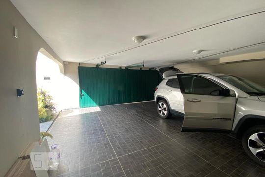 Garagem de casa à venda com 4 quartos, 411m² em Jardim Morumbi, São Paulo