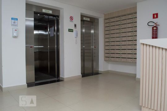 Área comum de apartamento para alugar com 2 quartos, 60m² em Presidente Roosevelt, Uberlândia