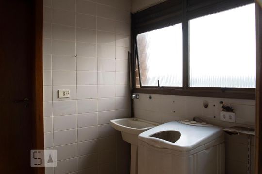 Área de Serviço de apartamento à venda com 2 quartos, 154m² em Jardim Teresa, São Paulo