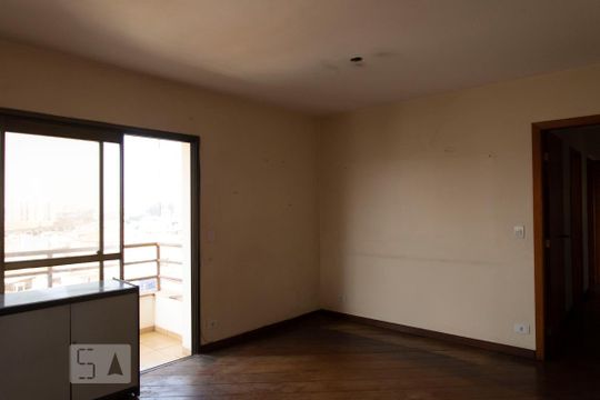 Sala de apartamento à venda com 2 quartos, 154m² em Jardim Teresa, São Paulo