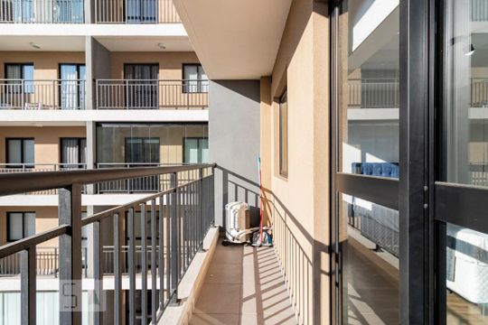 Varanda de kitnet/studio à venda com 1 quarto, 26m² em Liberdade, São Paulo