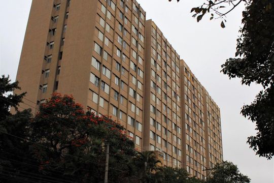 Fachada do prédio de apartamento para alugar com 2 quartos, 75m² em Parque Residencial da Lapa, São Paulo