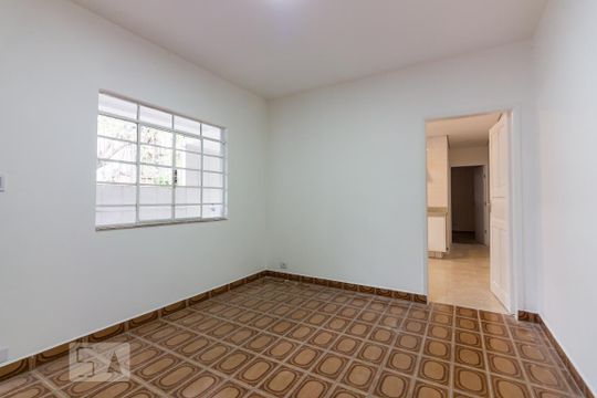 Casa para alugar com 2 quartos, 90m² em Jardim Sarah, São Paulo
