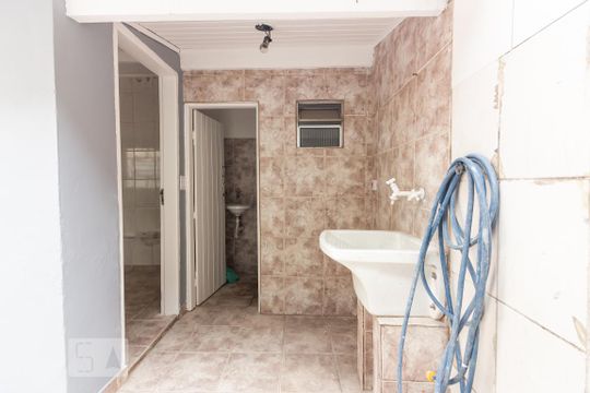 Área de Serviço  de casa para alugar com 2 quartos, 90m² em Jardim Sarah, São Paulo