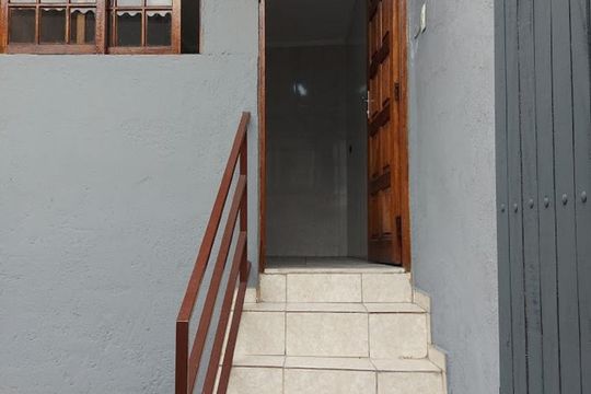 Entrada de casa para alugar com 2 quartos, 110m² em Jardim Sarah, São Paulo