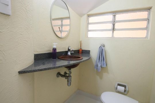 Lavabo de casa para alugar com 4 quartos, 280m² em Brooklin Paulista, São Paulo