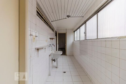 Área de Serviço de apartamento para alugar com 3 quartos, 97m² em Bela Vista, São Paulo