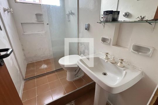 Banheiro de kitnet/studio para alugar com 1 quarto, 30m² em Jardim Paulista, São Paulo