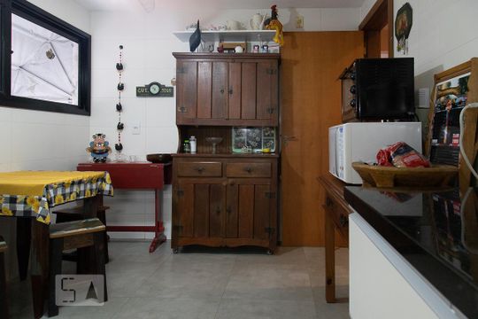 Cozinha de apartamento à venda com 3 quartos, 372m² em Recreio dos Bandeirantes, Rio de Janeiro