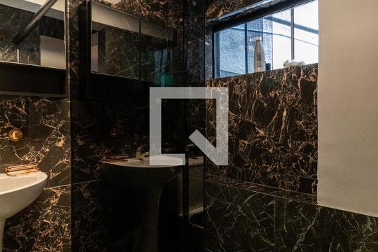 Banheiro da Suíte de apartamento para alugar com 1 quarto, 46m² em Perdizes, São Paulo