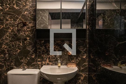 Banheiro da Suíte de apartamento para alugar com 1 quarto, 46m² em Perdizes, São Paulo
