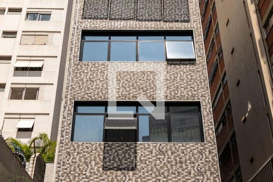Fachada do bloco de apartamento para alugar com 1 quarto, 46m² em Perdizes, São Paulo