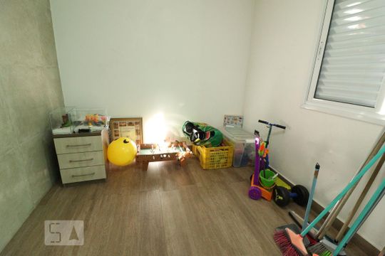 Quarto de Serviço de casa à venda com 3 quartos, 135m² em Vila Moraes, São Paulo