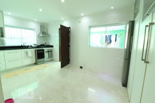 Cozinha de casa à venda com 3 quartos, 135m² em Vila Moraes, São Paulo