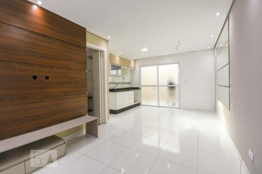 Casa de Condomínio à venda com 2 quartos, 65m² em Vila Nivi, São Paulo