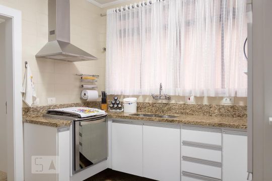 Cozinha de apartamento à venda com 4 quartos, 240m² em Santo Antônio, São Caetano do Sul