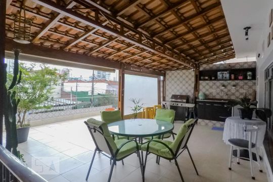 Varanda de casa à venda com 3 quartos, 350m² em Vila Gumercindo, São Paulo