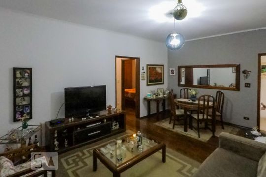 Sala de casa à venda com 3 quartos, 350m² em Vila Gumercindo, São Paulo